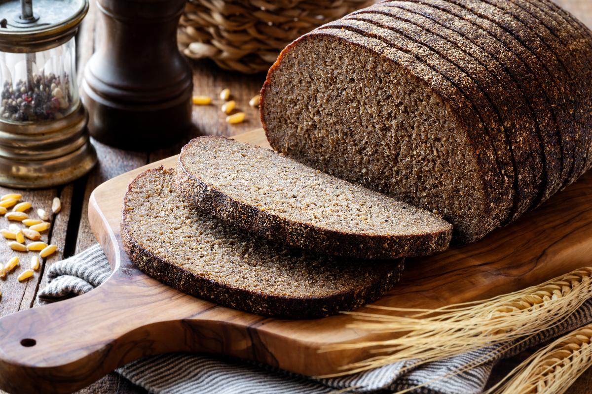 Vegan Rye Bread (Roggenbrot)