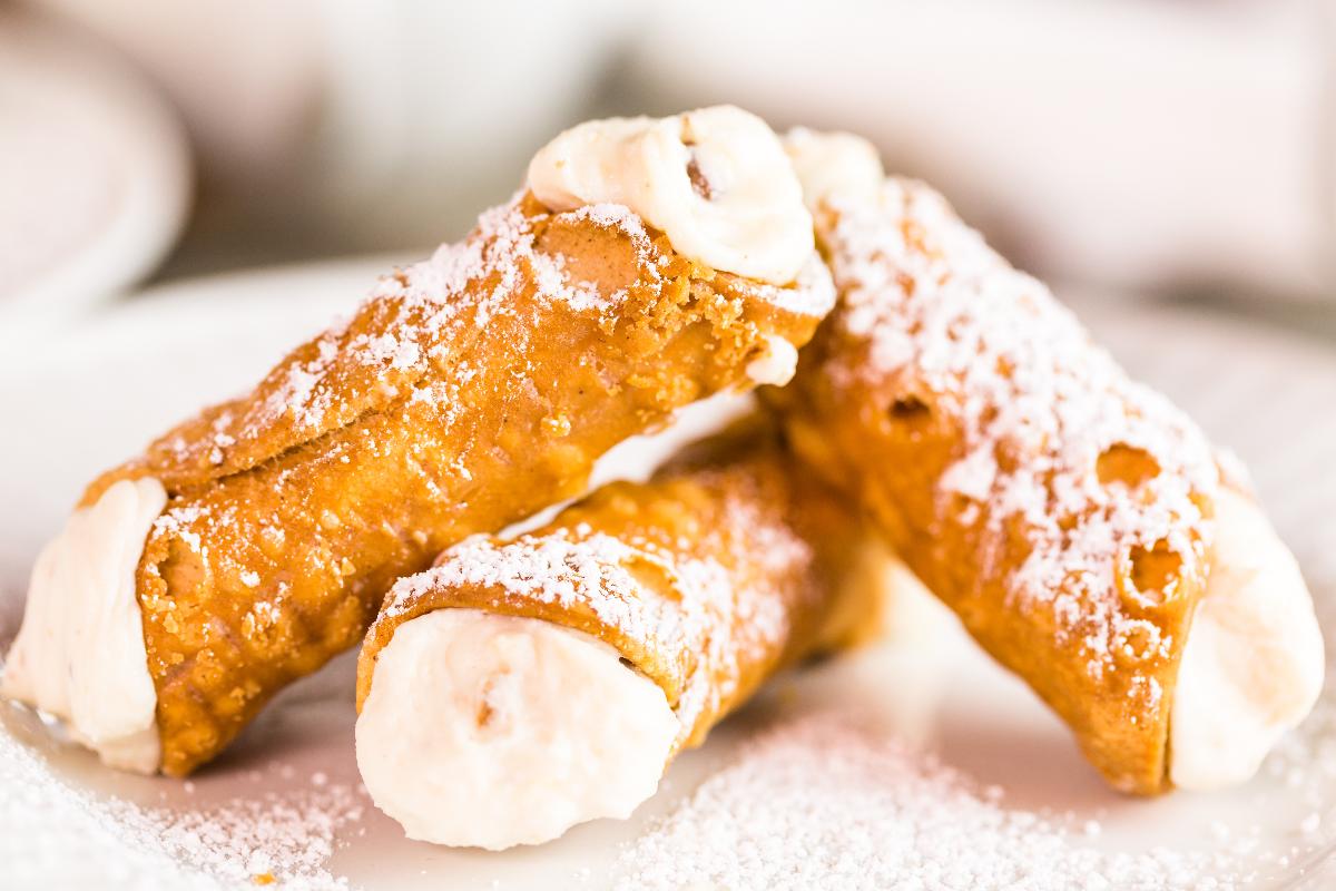 Vegan Cannoli