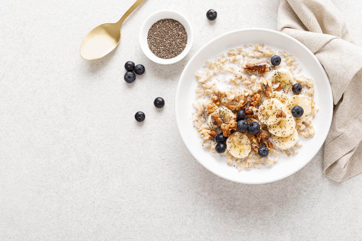 Vegan Granola with Almond Milk