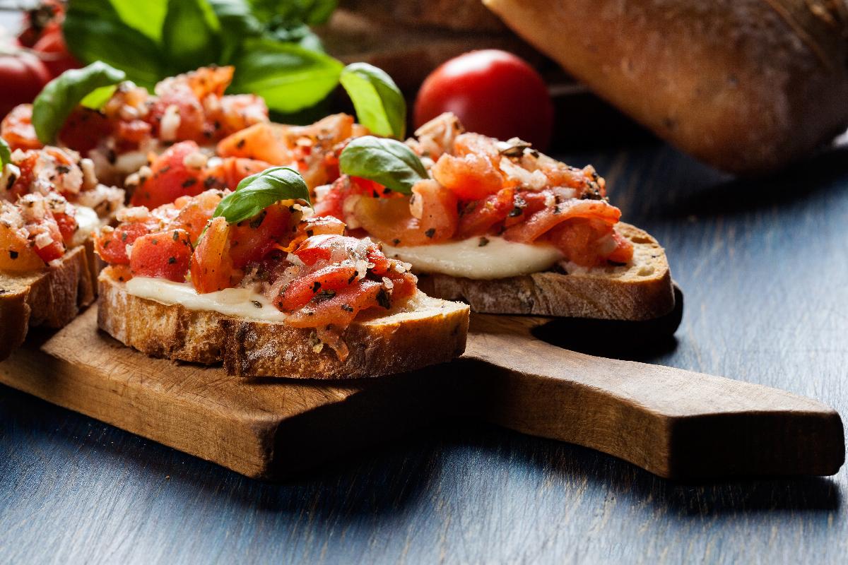 Tomato and Basil Bruschetta