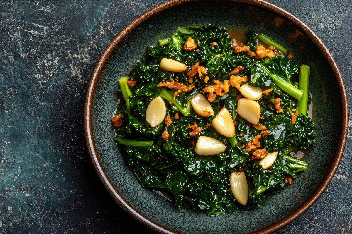 Stir-Fried Kale with Fermented Soybean
