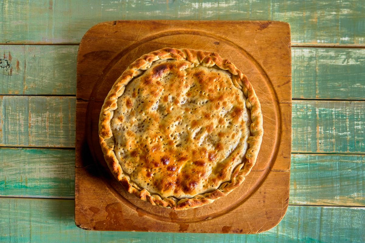 Creamy Vegan Mushroom and Leek Pie